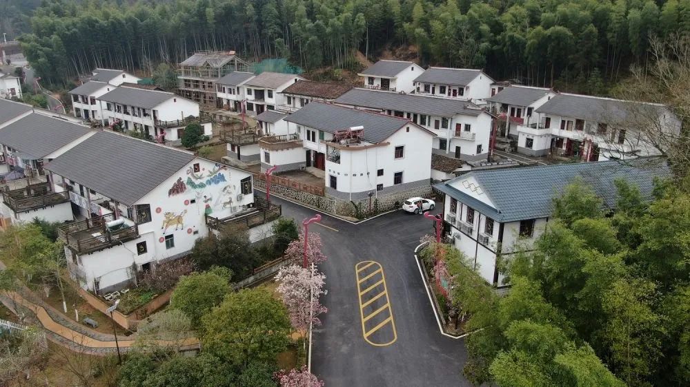 江西資溪縣烏石鎮(zhèn)新月畬族村景象。新華社記者 彭昭之 攝