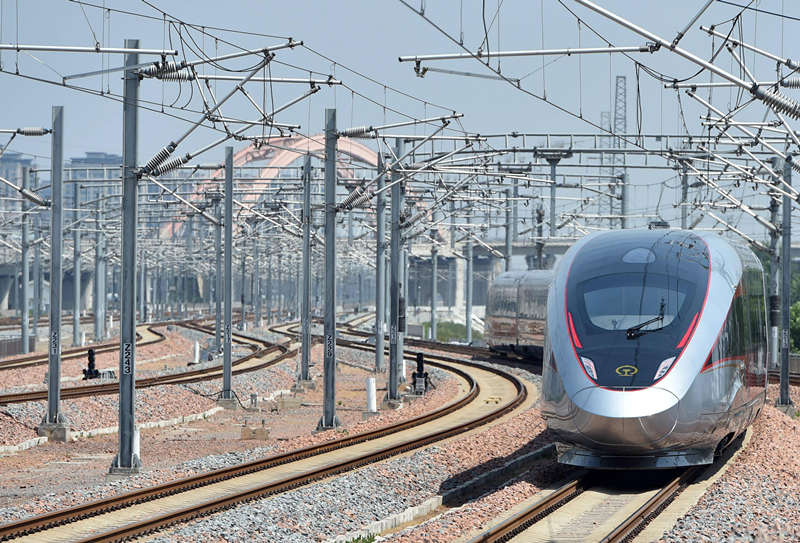 2022年6月20日，濟鄭高鐵鄭州首發(fā)G9206次列車駛出鄭州東站。
